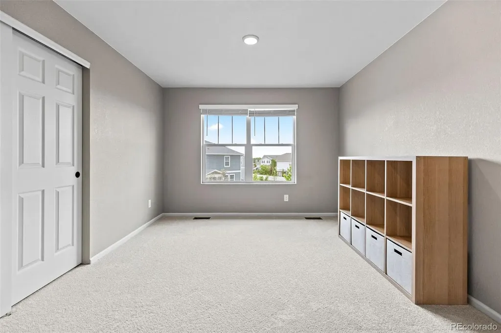 10359 Chinook Street Longmont CO 80504