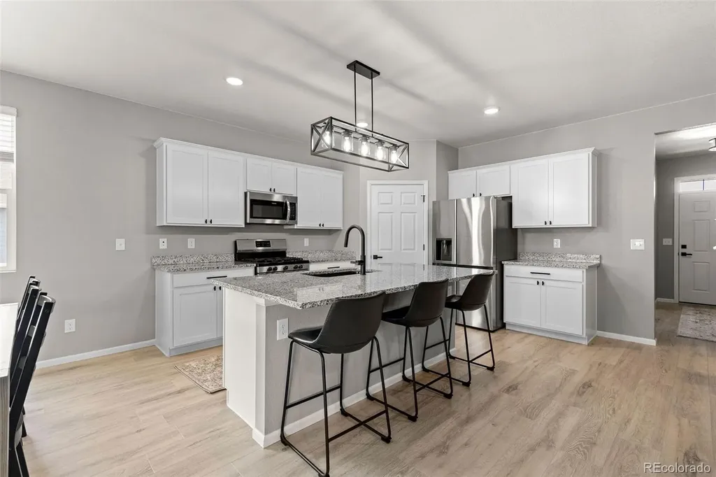 10359 Chinook Street Longmont CO 80504