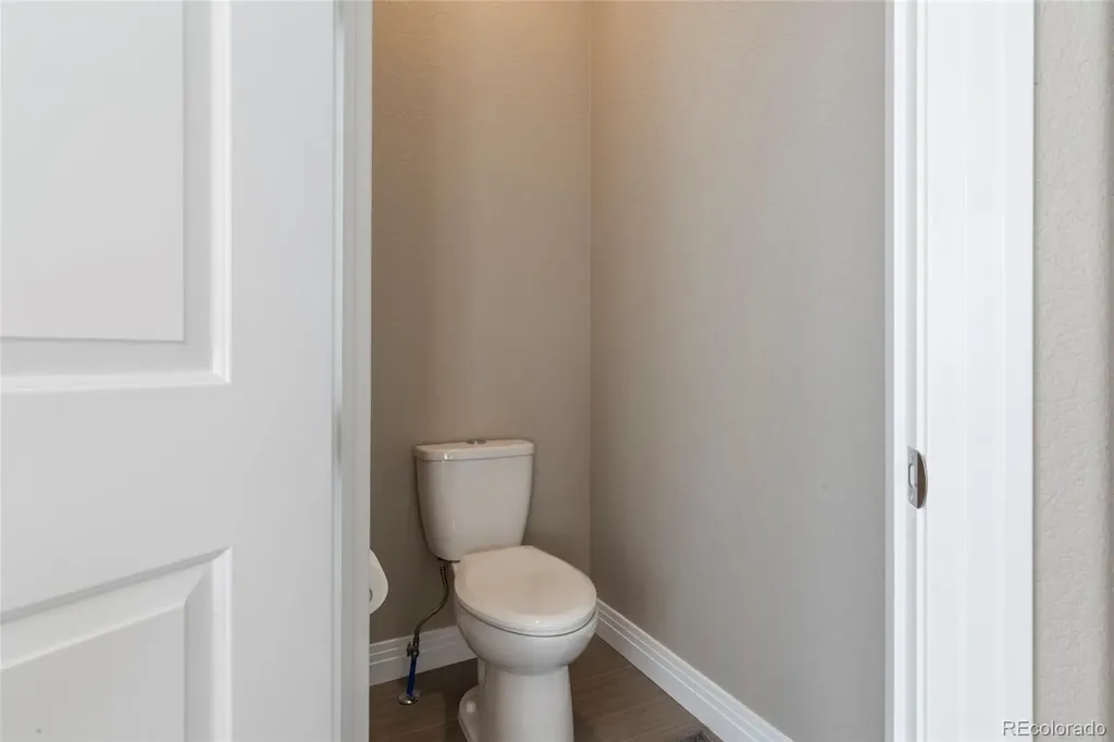 1131 S Balsam Court Lakewood CO 80232
