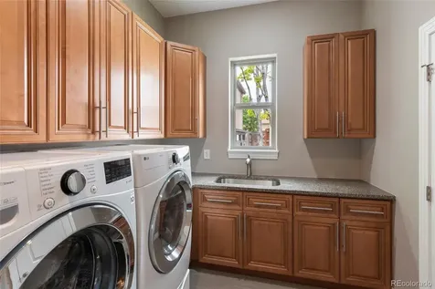 1131 S Balsam Court Lakewood CO 80232