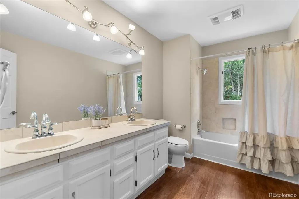 5796 S Kittredge Court Centennial CO 80015