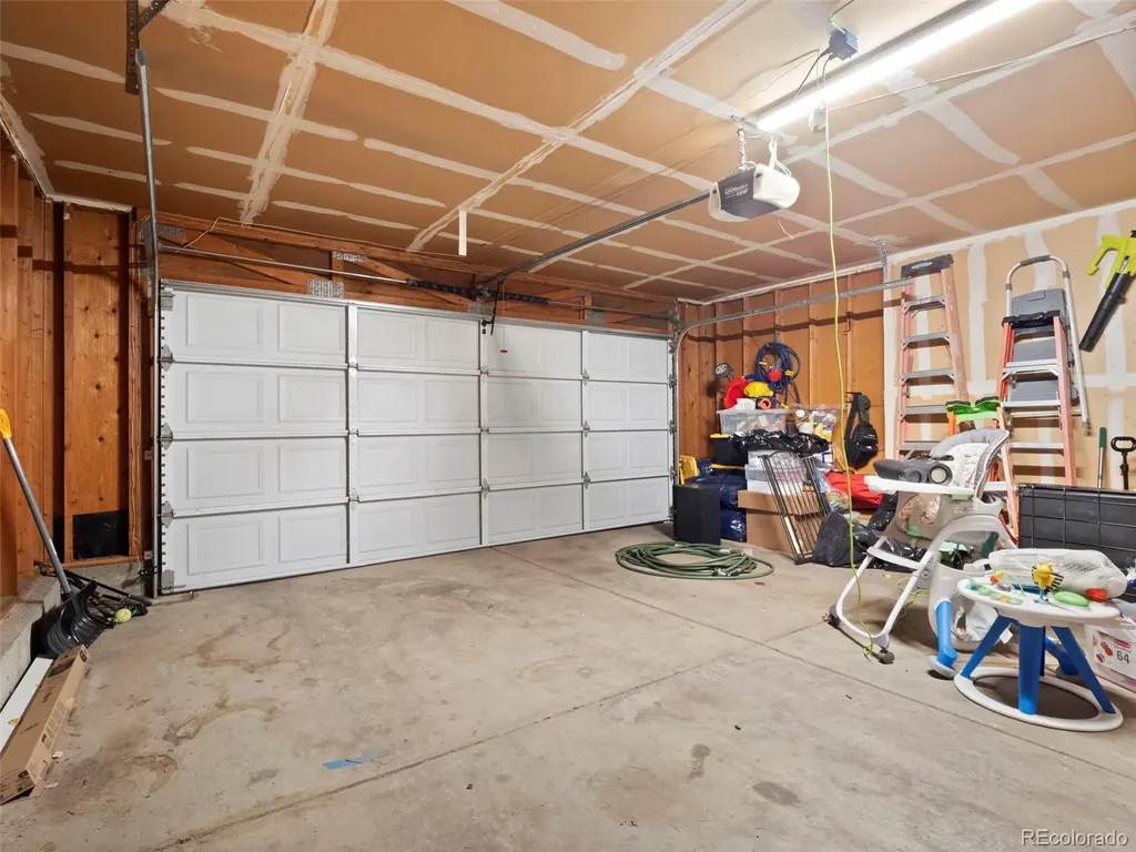 4594 Granby Way Denver CO 80239