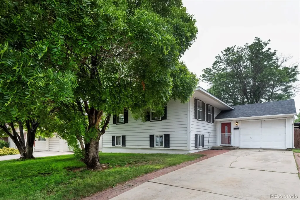 61 Louis Nelson Road Pueblo CO 81001