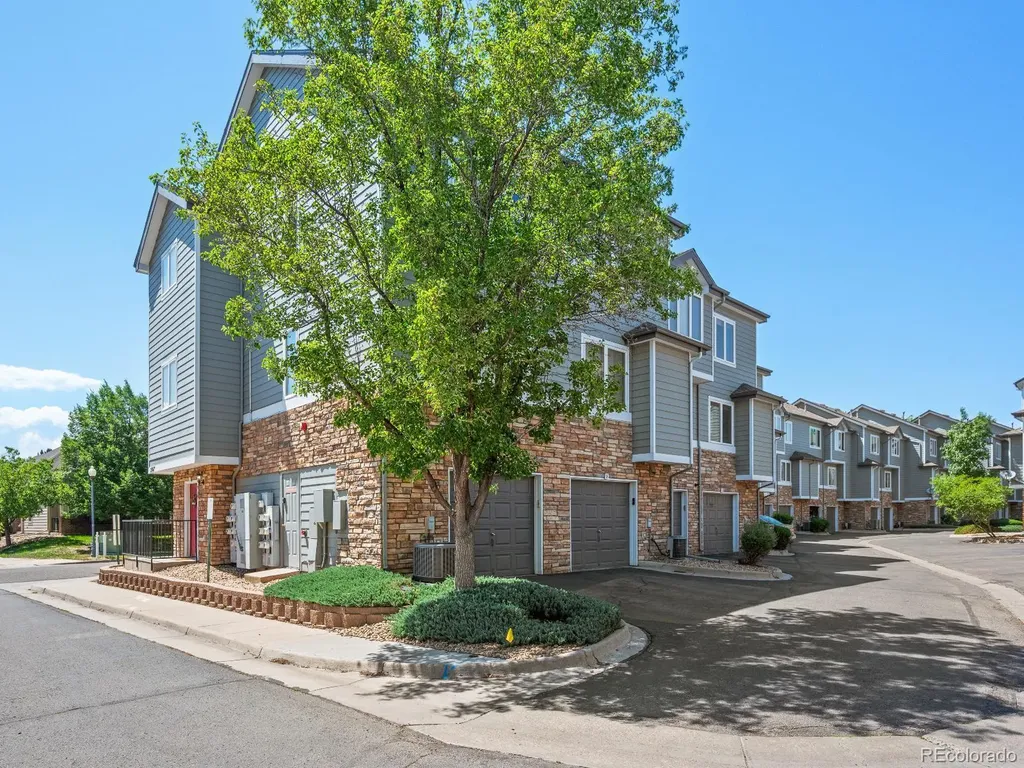 2767 W Riverwalk Circle Littleton CO 80123