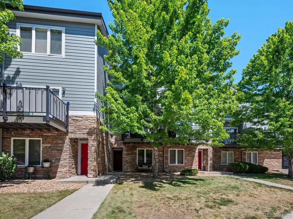 2767 W Riverwalk Circle Littleton CO 80123