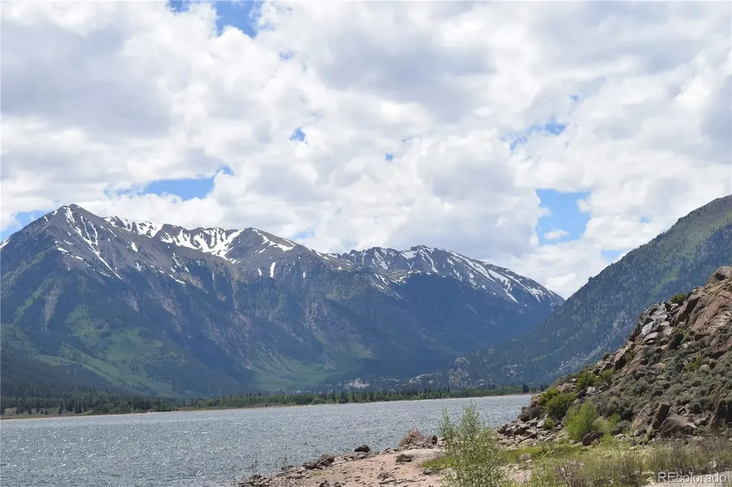 185 Lang Street Twin Lakes CO 81251