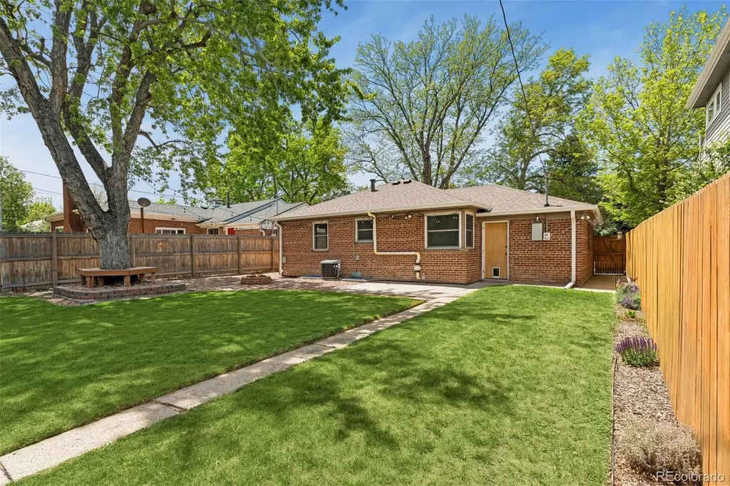 1150 Ivanhoe Street Denver CO 80220