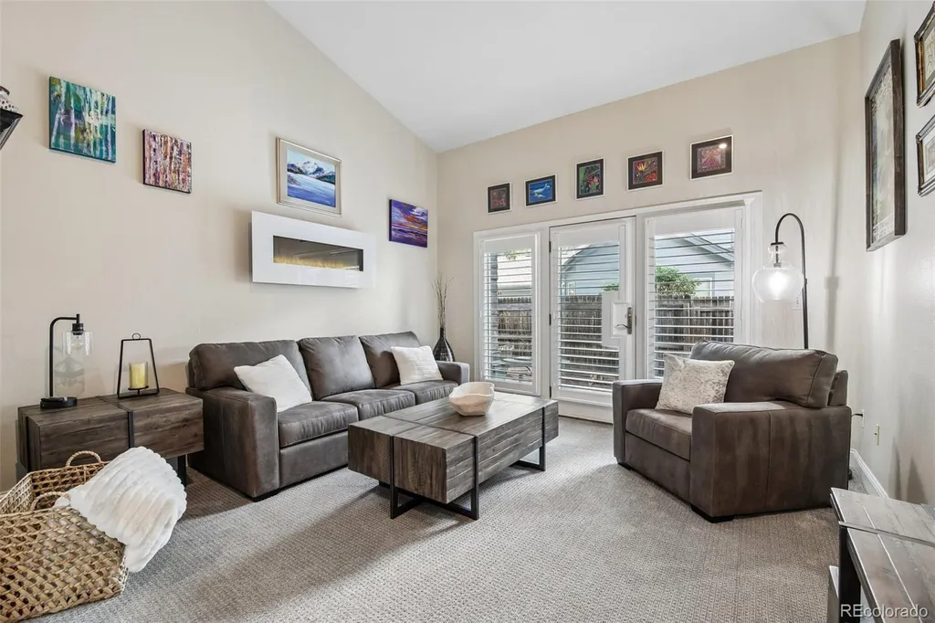 7100 Dry Creek Court Longmont CO 80503