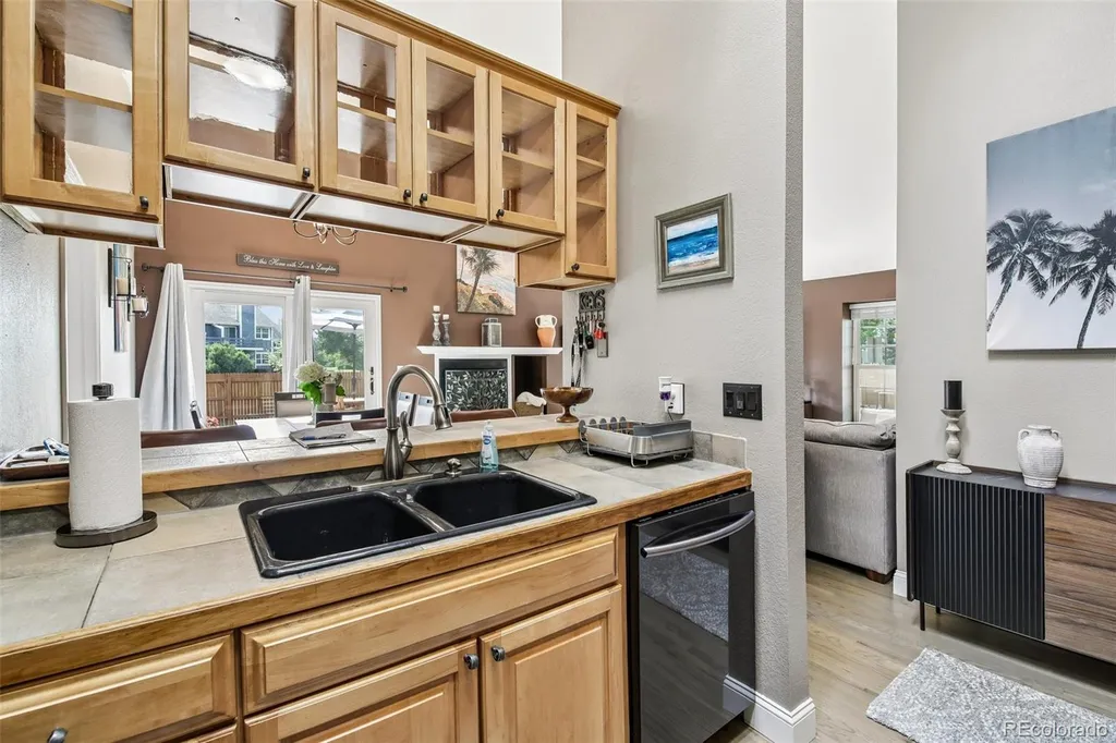 7100 Dry Creek Court Longmont CO 80503