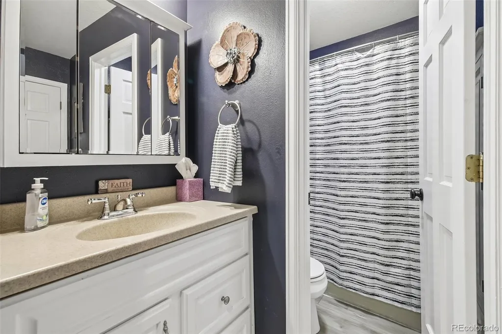 7100 Dry Creek Court Niwot CO 80503