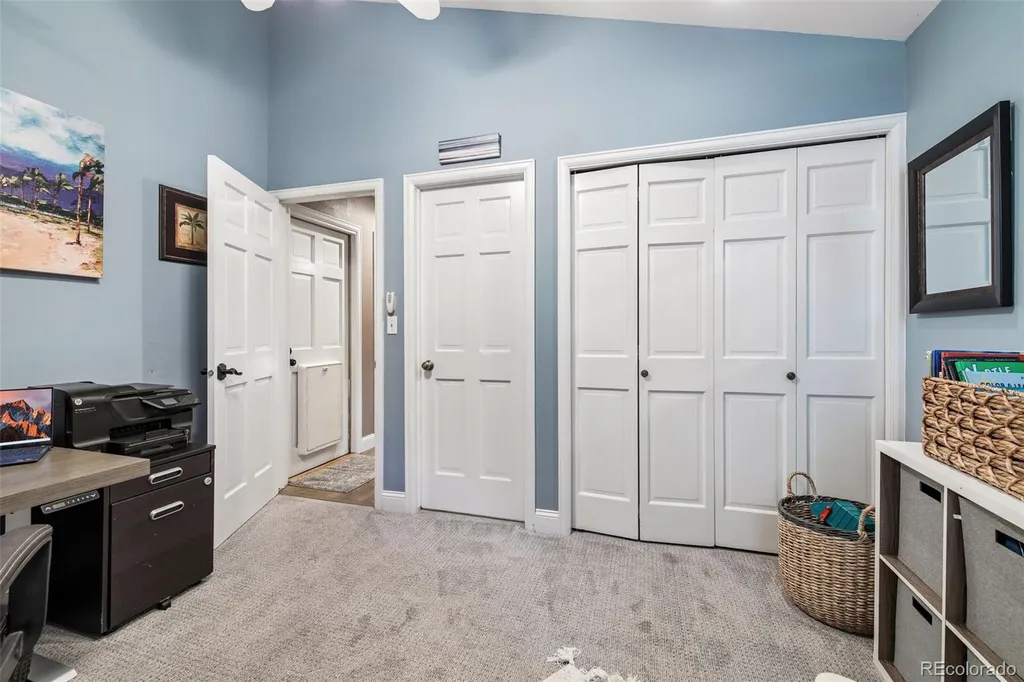 7100 Dry Creek Court Longmont CO 80503