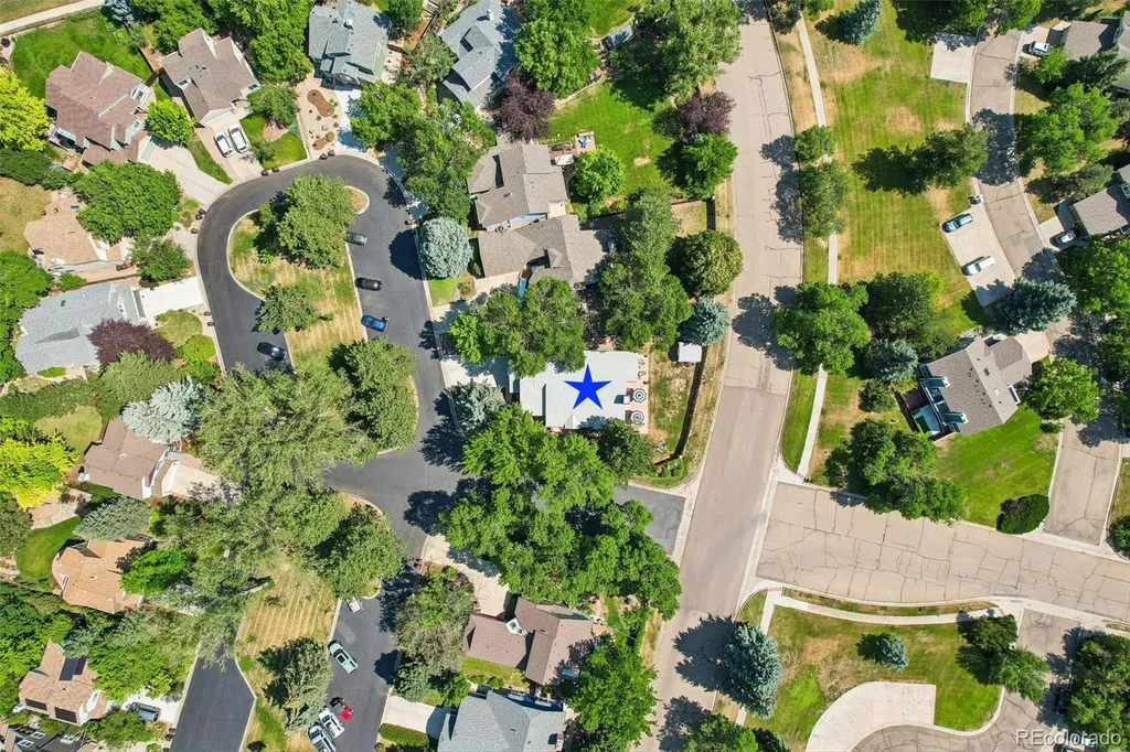 7100 Dry Creek Court Longmont CO 80503