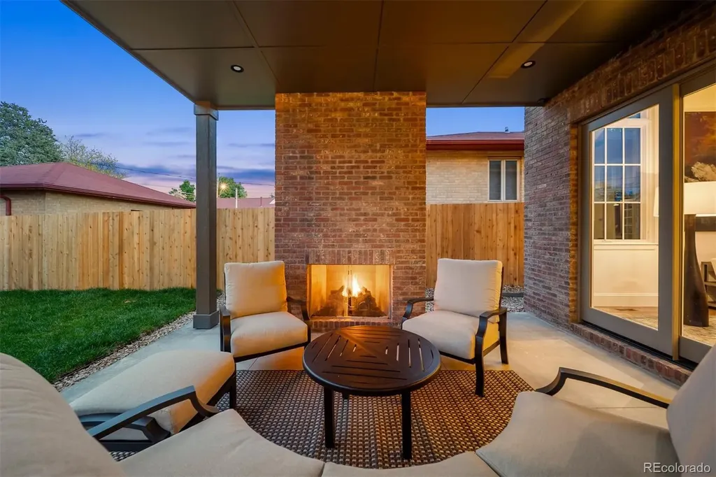 1060 S Monroe Street Denver CO 80209