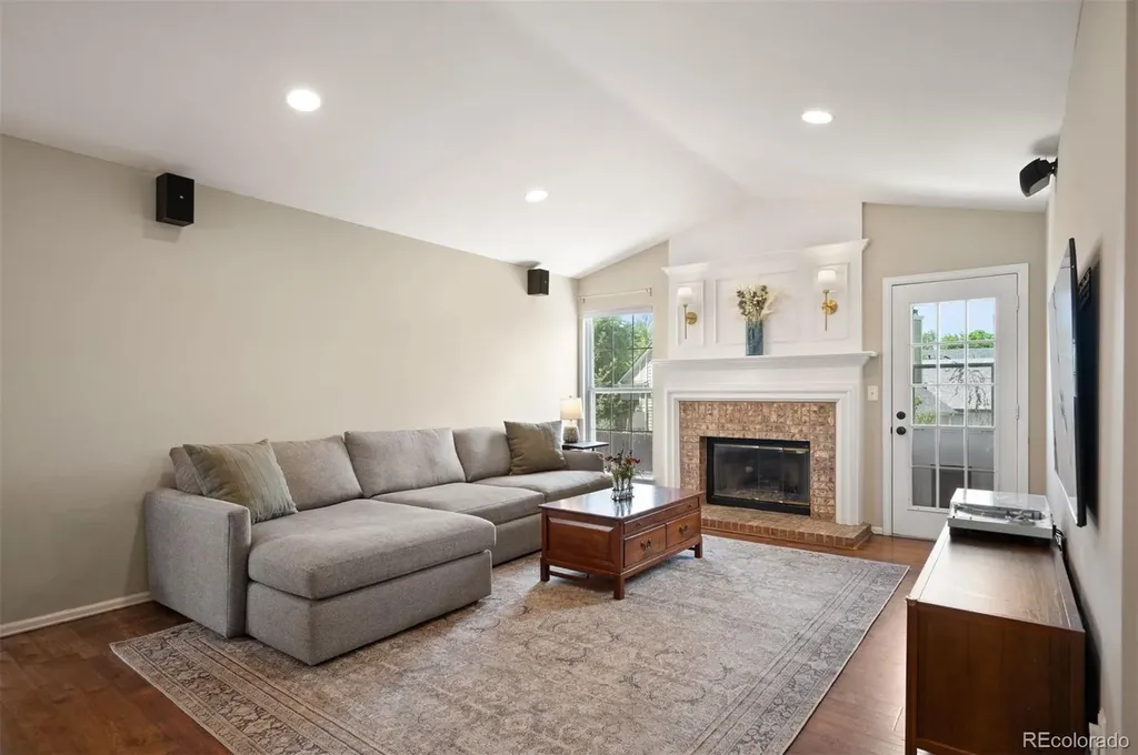1010 Mercury Drive Lafayette CO 80026