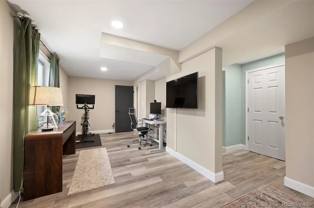 1010 Mercury Drive Lafayette CO 80026