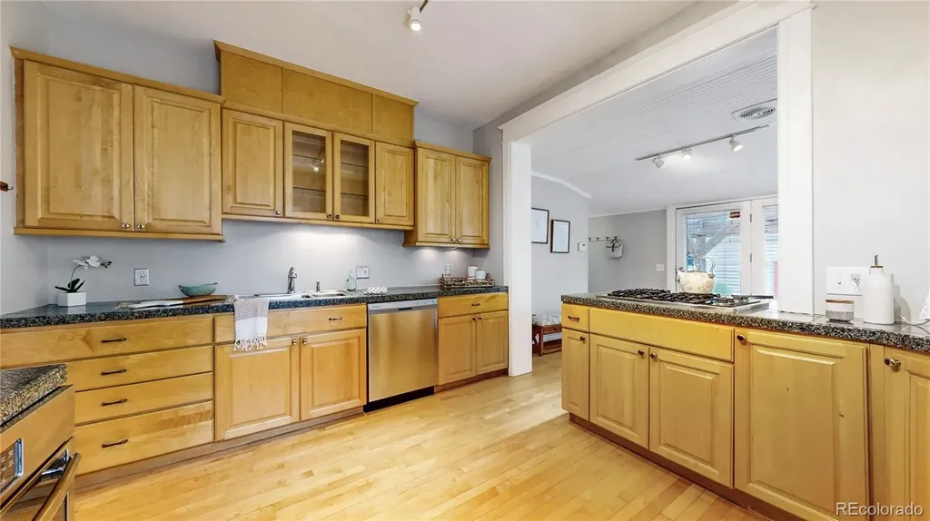 218 S Emerson Street Denver CO 80209