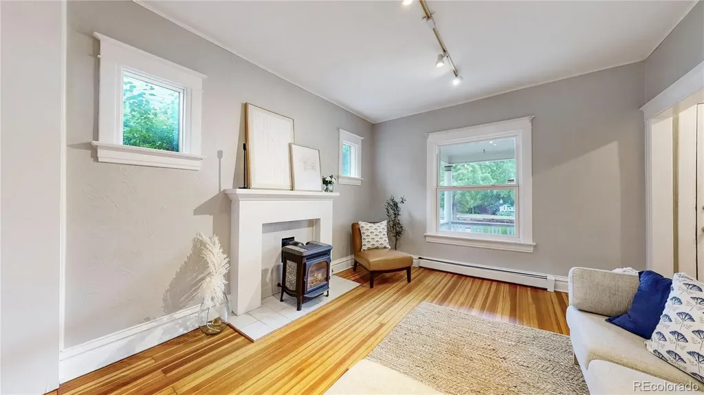 218 S Emerson Street Denver CO 80209