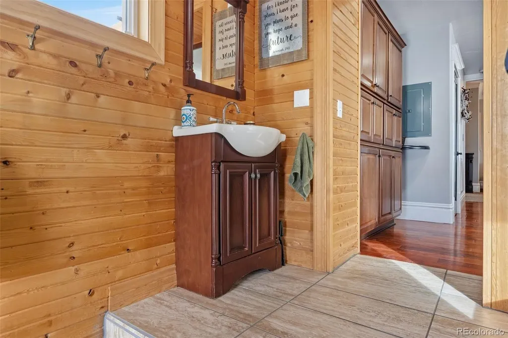 475 W 6th Street S Cheyenne Wells CO 80810