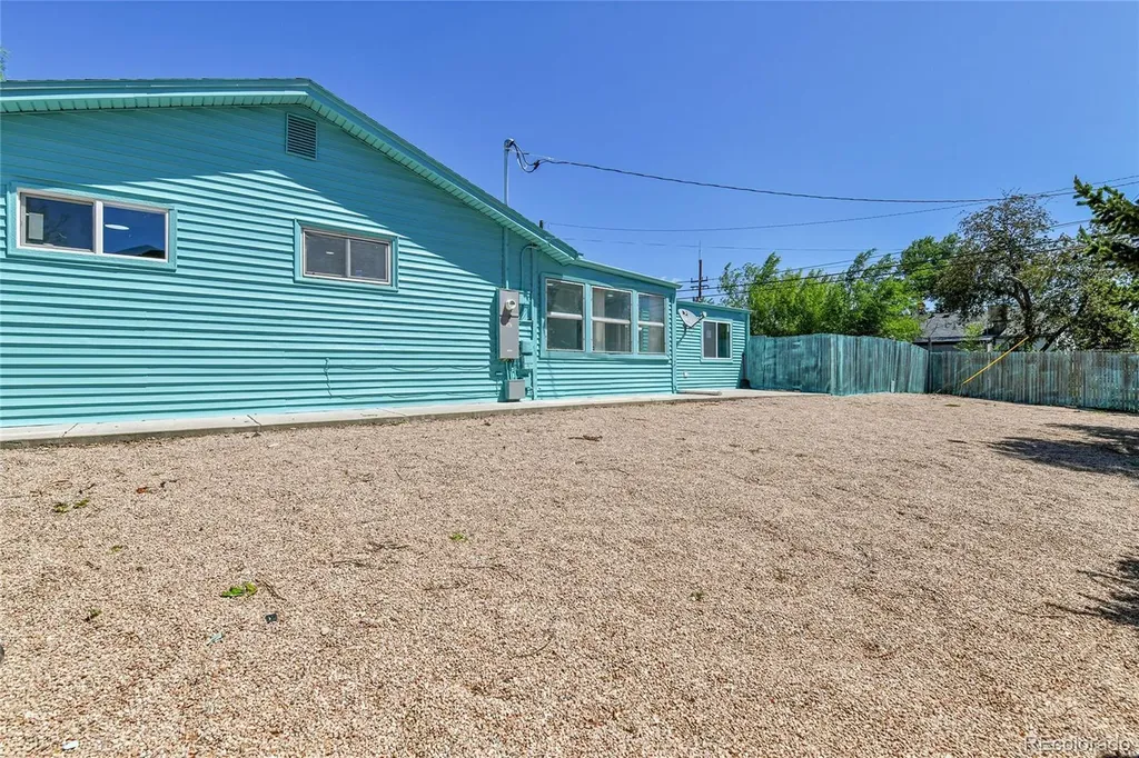 1500 S Wolcott Court Denver CO 80219
