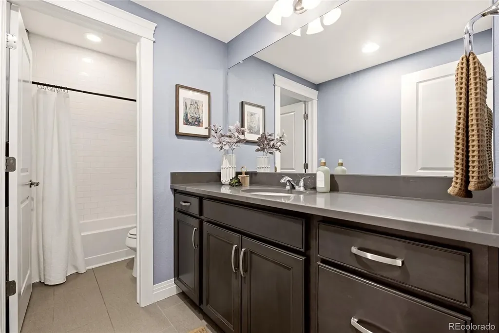 5945 Hanover Street Denver CO 80238