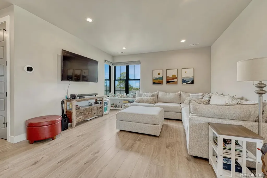 7961 S Langdale Way Aurora CO 80016