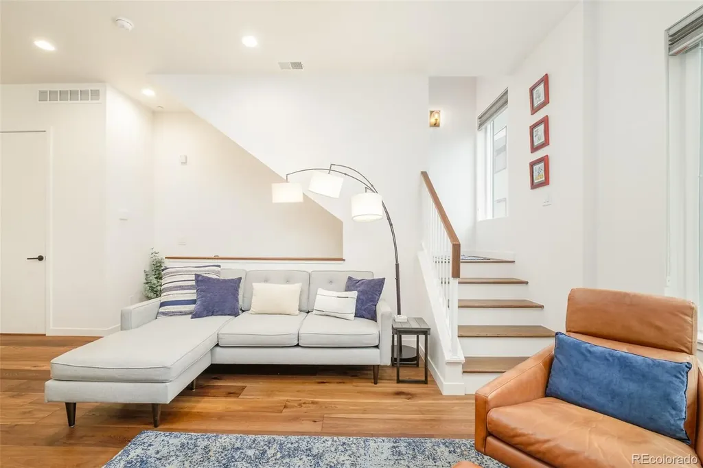 1724 Irving Street Denver CO 80204