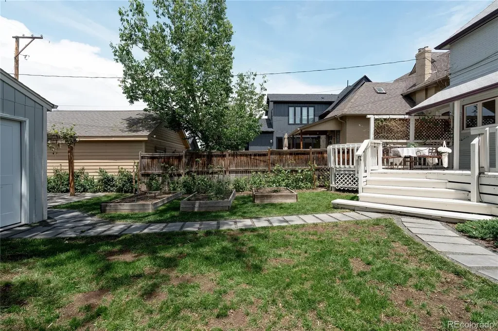 2339 N Emerson Street Denver CO 80205