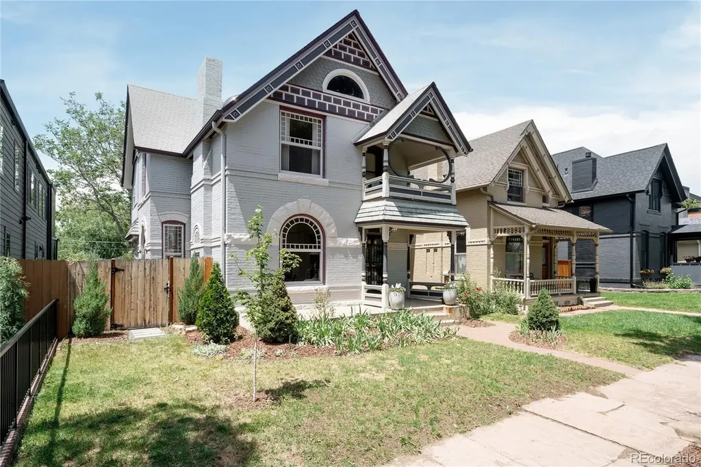 2339 N Emerson Street Denver CO 80205