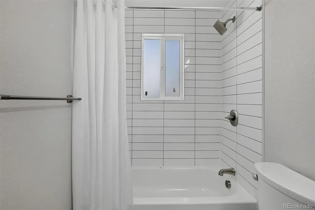 4784 Fraser Way Denver CO 80239