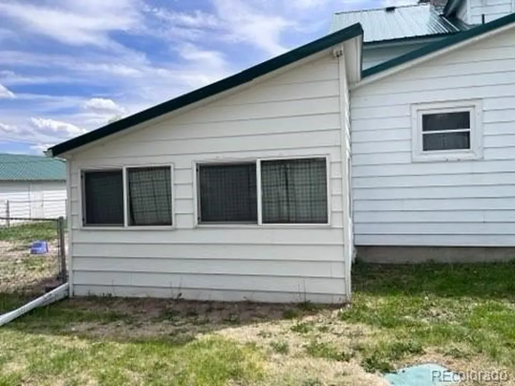 201 E 4th Avenue Otis CO 80743