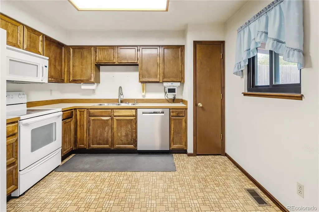 327 Poppy Street Golden CO 80401