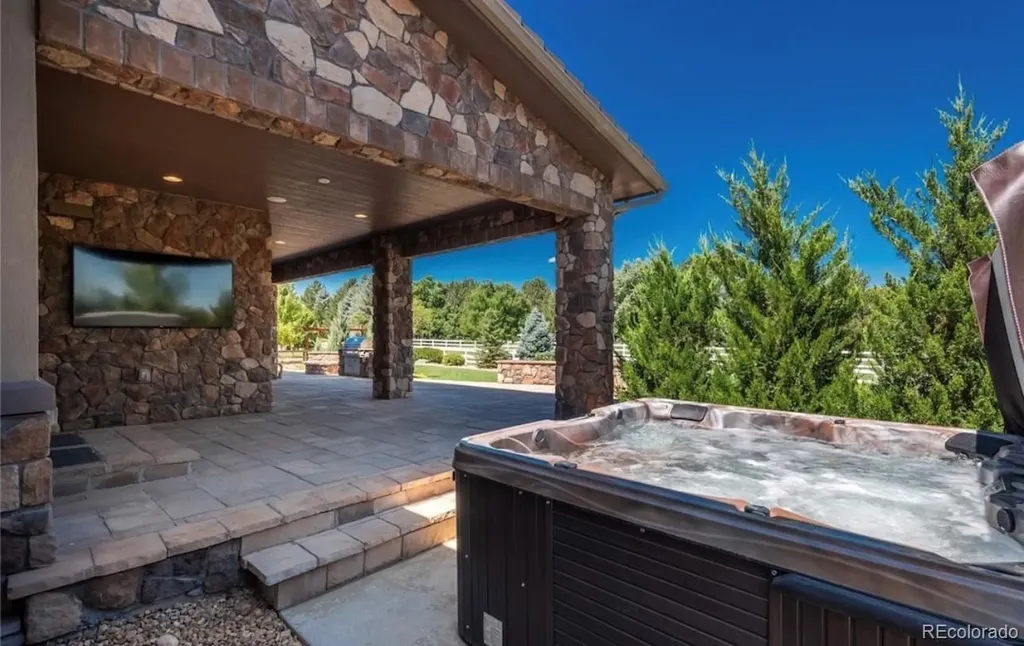 1085 Maddox Court Broomfield CO 80023