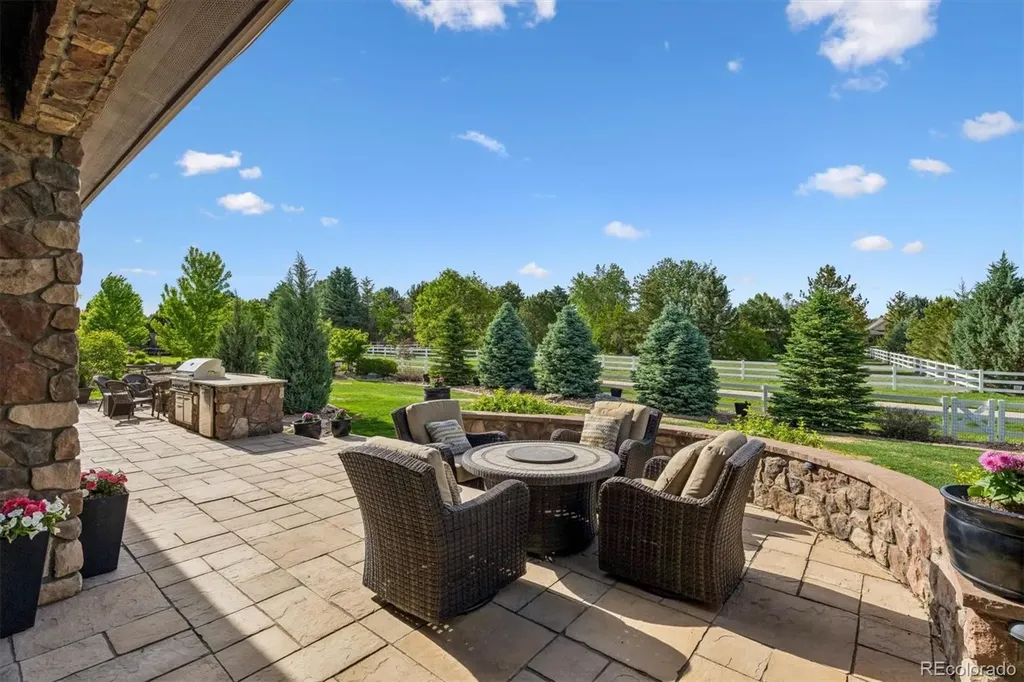 1085 Maddox Court Broomfield CO 80023
