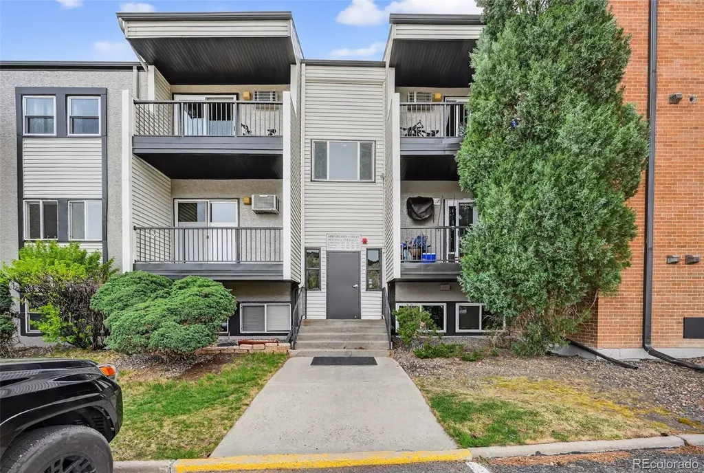 1350 Golden Circle Golden CO 80401