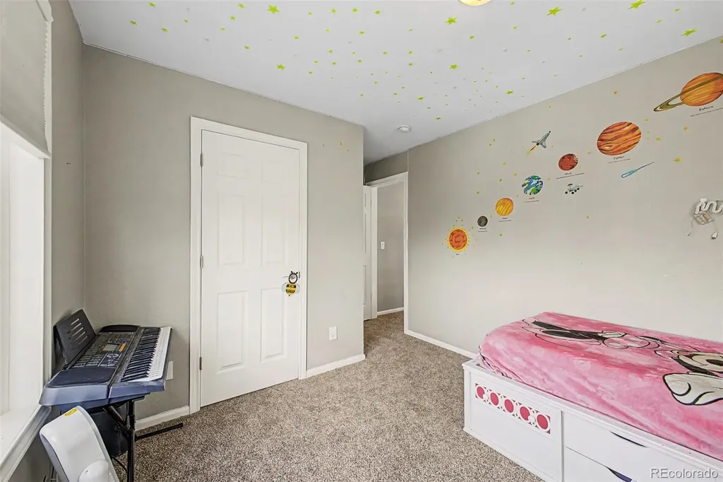 6015 Zang Way Arvada CO 80004