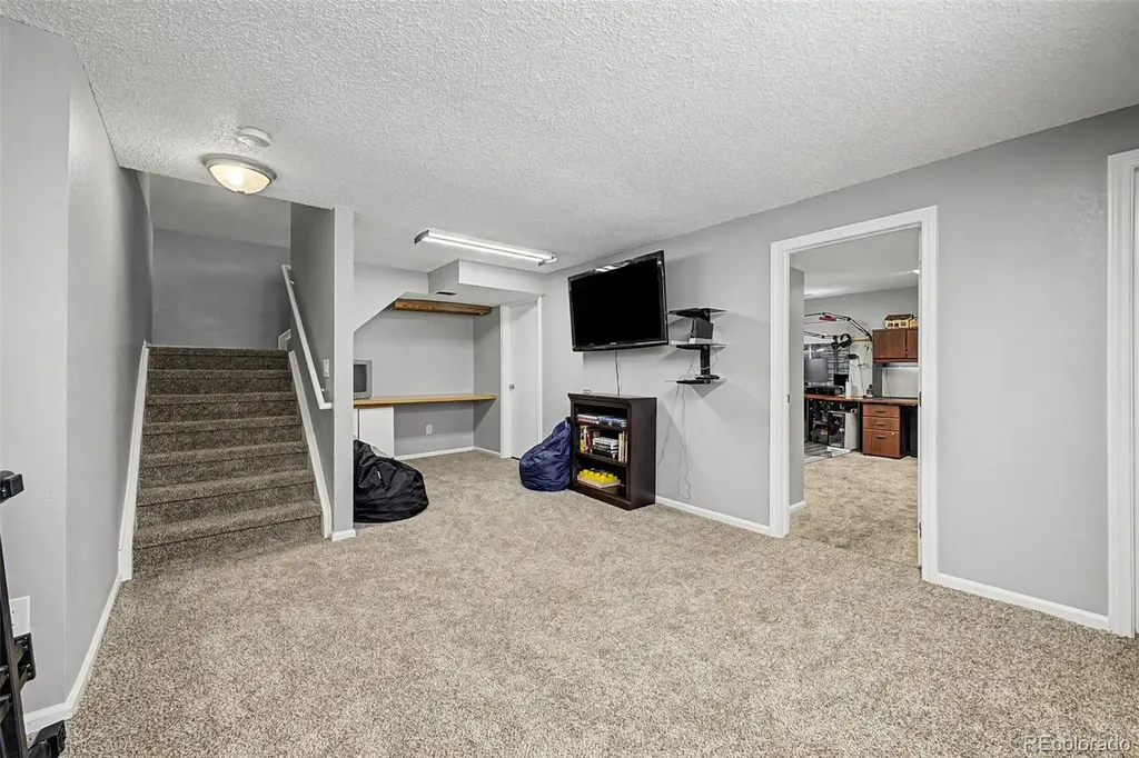 6015 Zang Way Arvada CO 80004