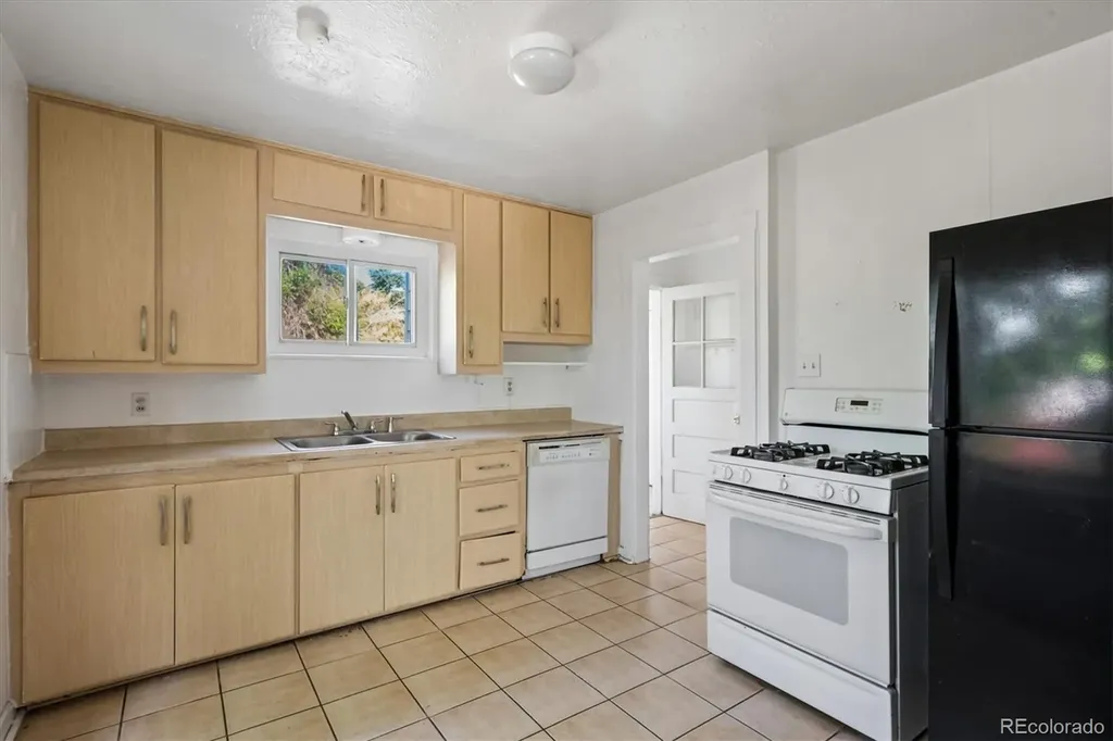 375 S Quitman Street Denver CO 80219