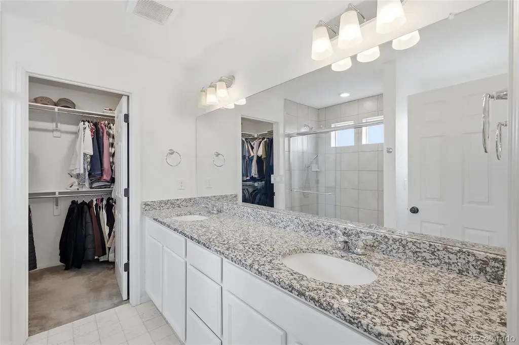 4003 N Quatar Court Aurora CO 80019