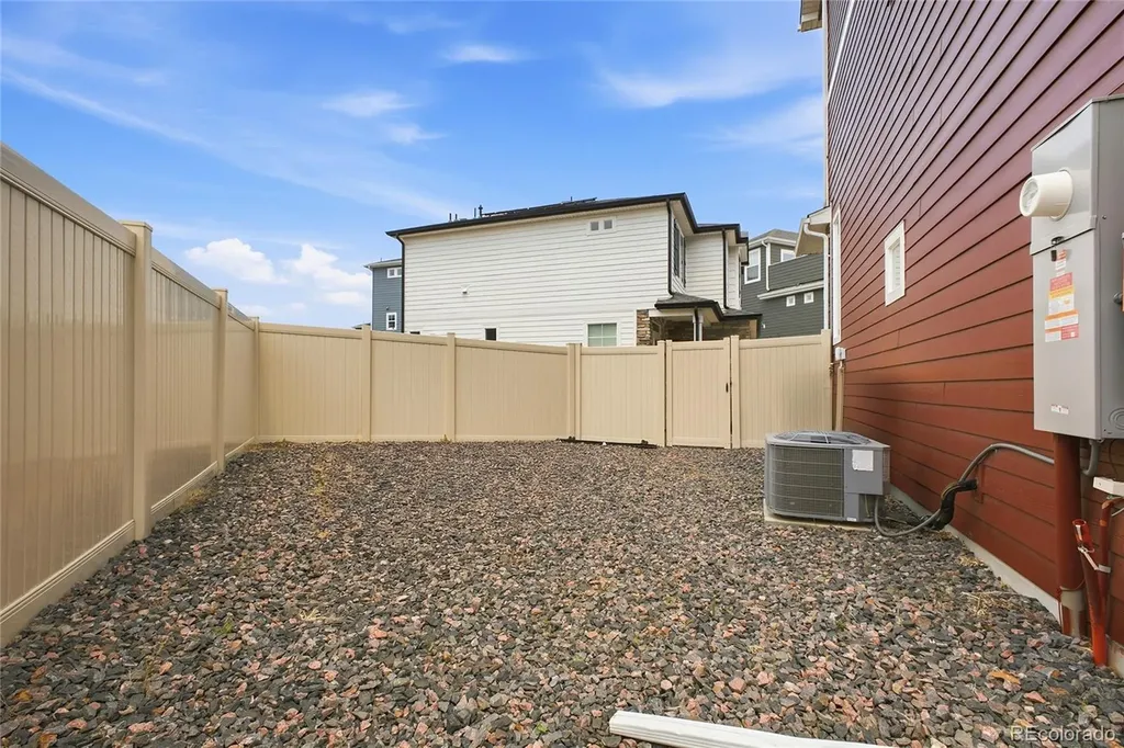 4003 N Quatar Court Aurora CO 80019