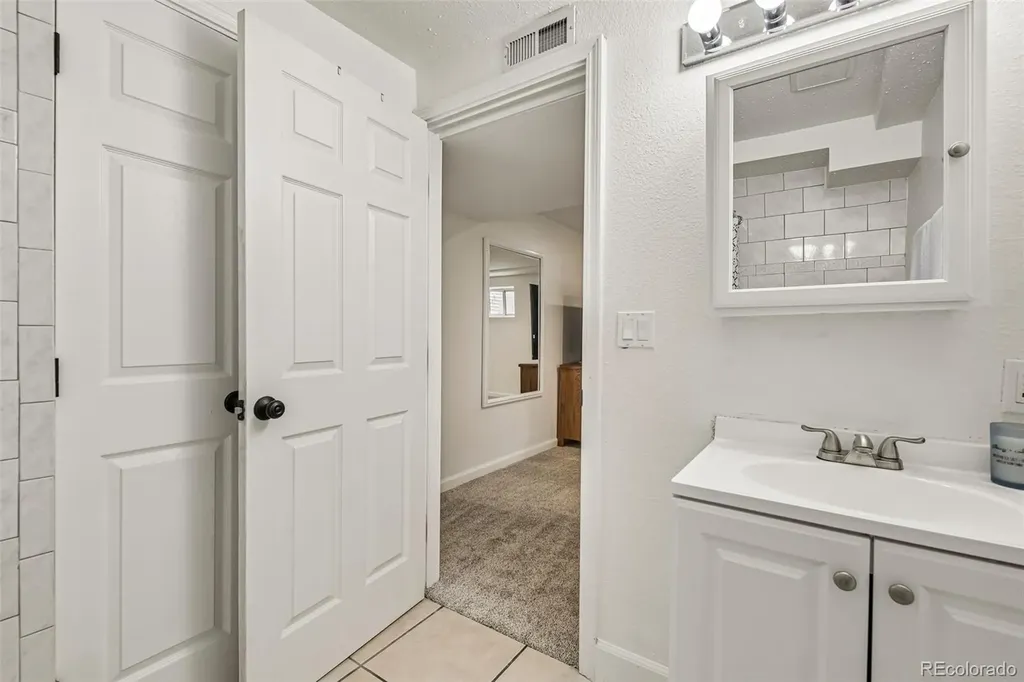 9352 Wheeler Court Littleton CO 80126