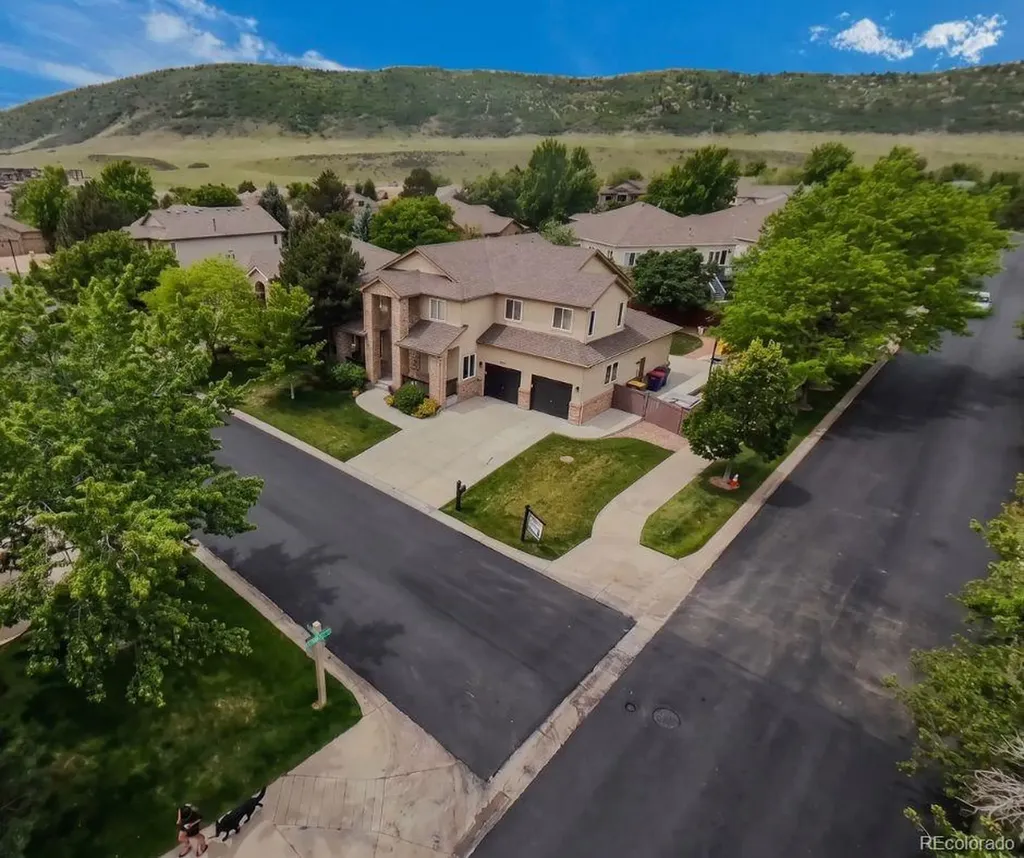 8407 S Parfet Court Littleton CO 80127