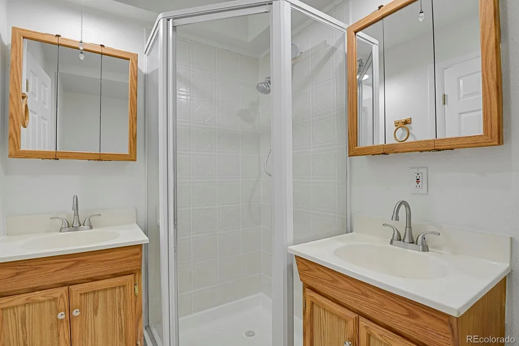 18937 E Kent Circle Aurora CO 80013