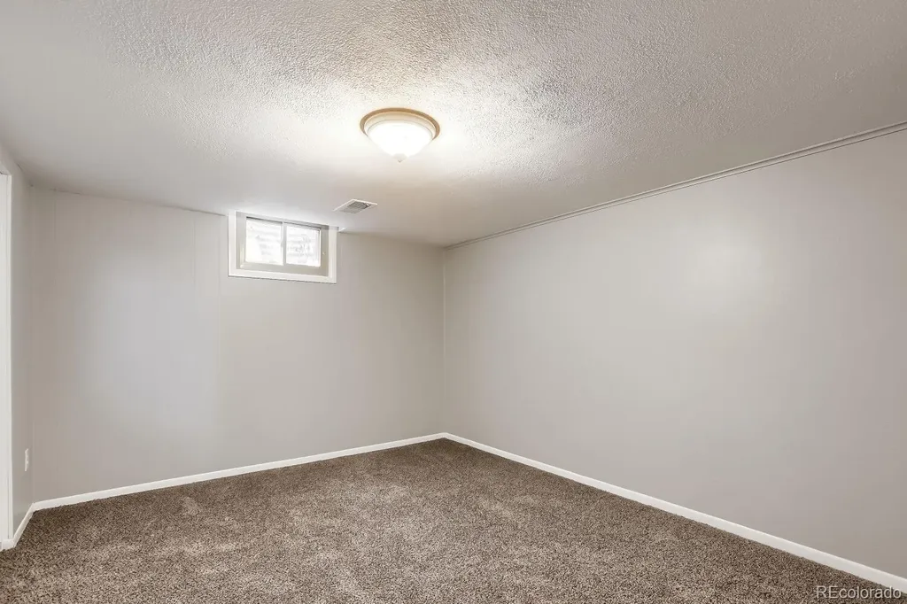4613 W 1st Street Greeley CO 80634