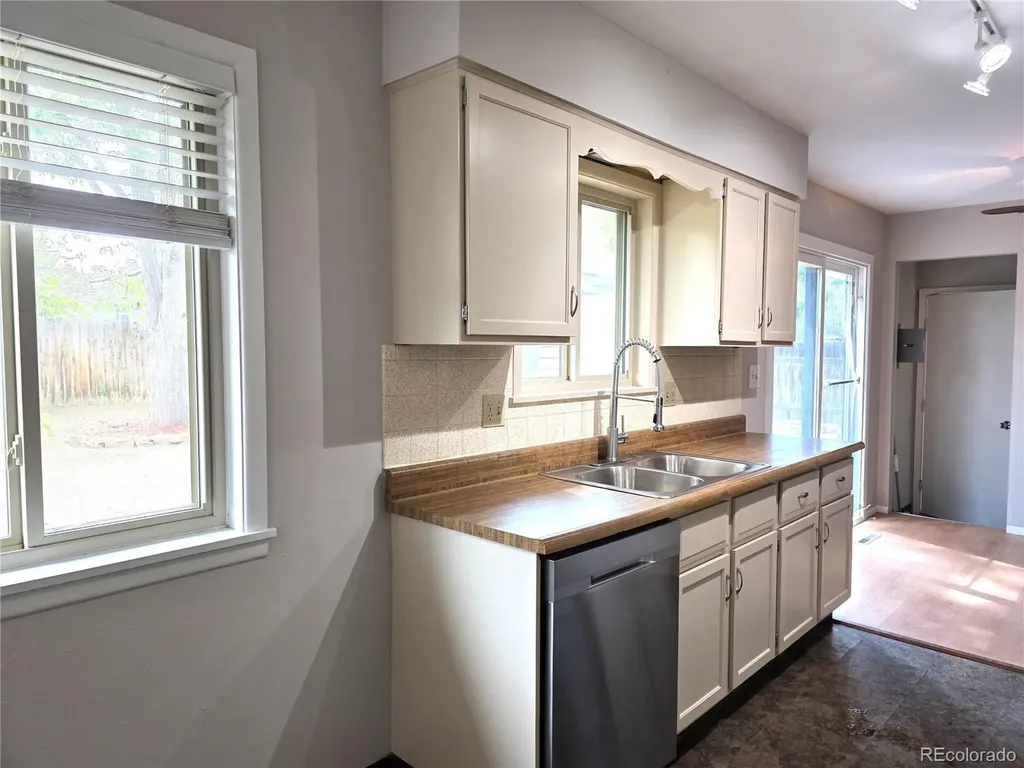 5915 Mercury Drive Fort Collins CO 80525