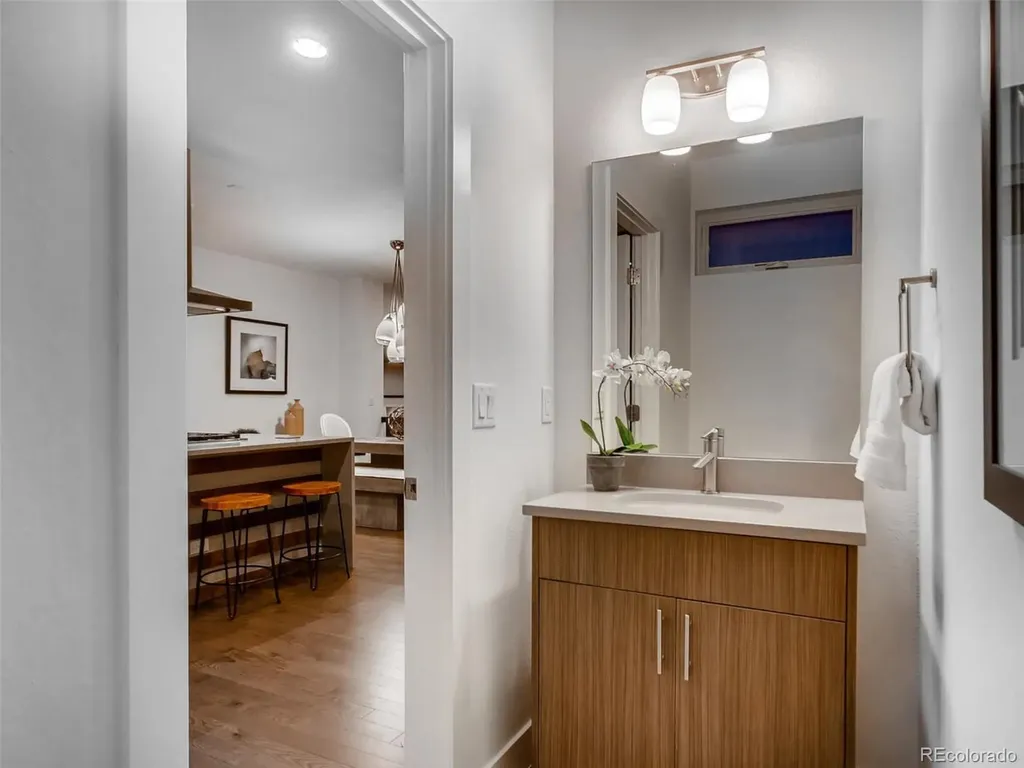 6739 E Lowry Boulevard Denver CO 80230
