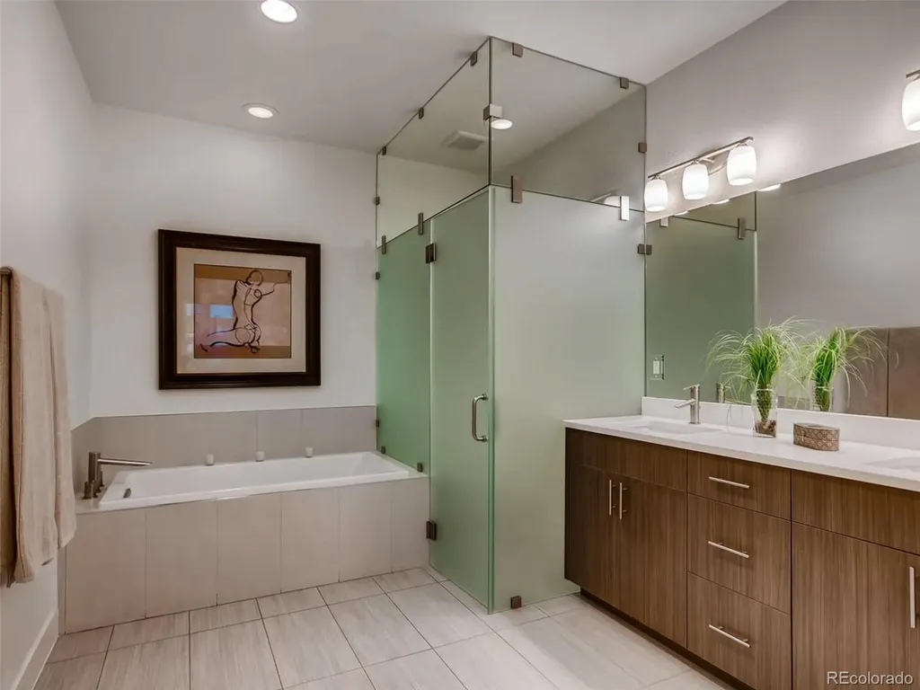 6739 E Lowry Boulevard Denver CO 80230