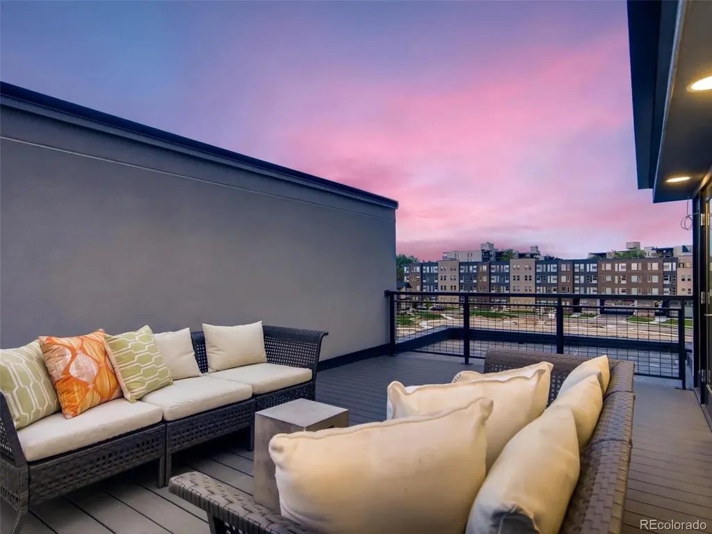 6739 E Lowry Boulevard Denver CO 80230