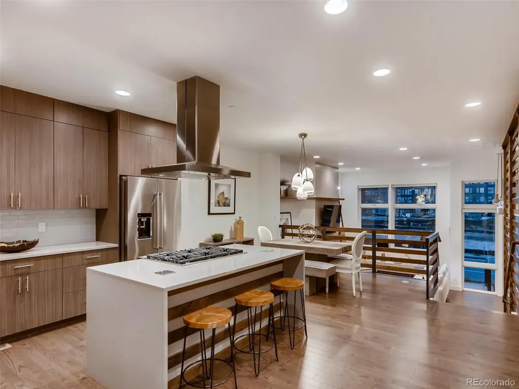 6739 E Lowry Boulevard Denver CO 80230