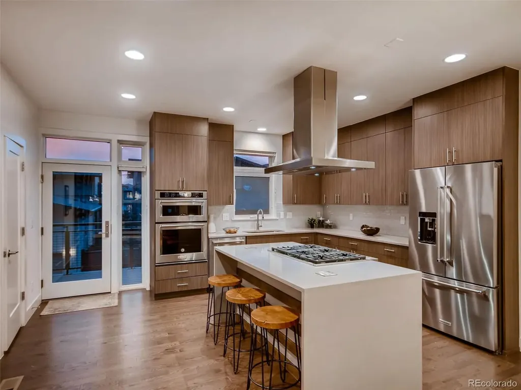 6739 E Lowry Boulevard Denver CO 80230