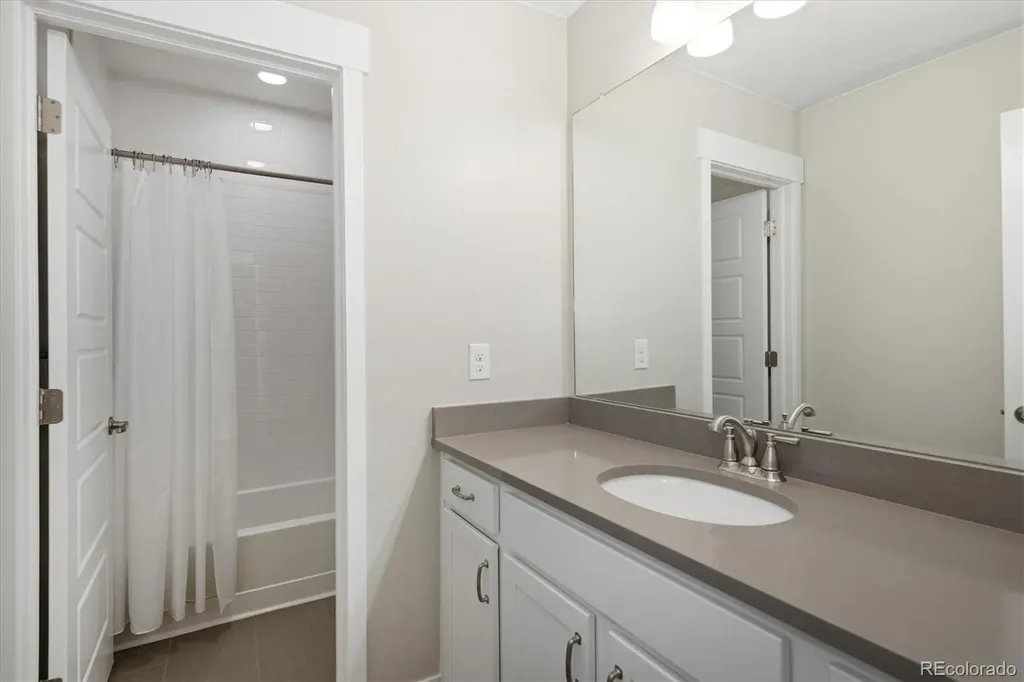 5971 Hanover Street Denver CO 80238